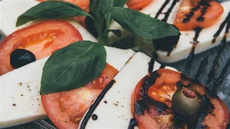Mediterranean Delights Await in Arlington's Food Scene - A Photo Journey for Food Lovers